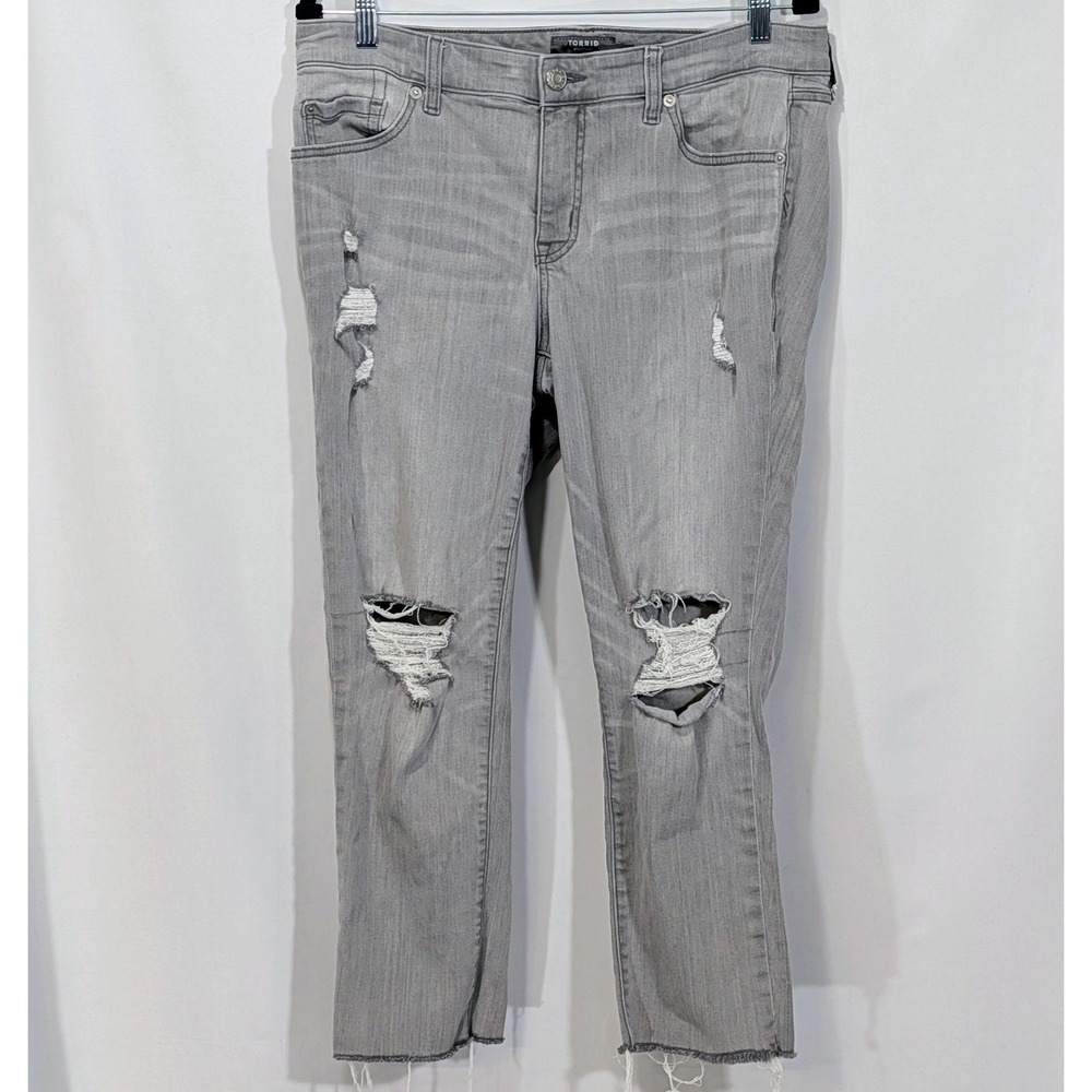Torrid Crop Boyfriend Distressed Jeans Size 12 Gray Raw Hem Soft